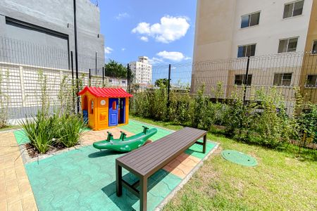 Apartamento para alugar com 38m², 2 quartos e sem vagaÁrea comum - Playground