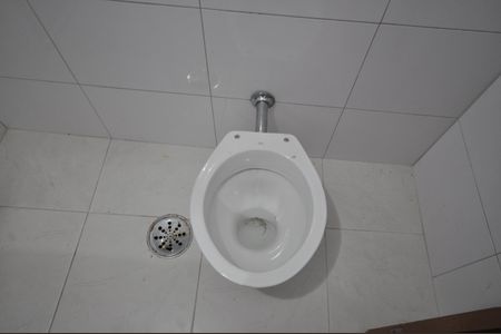 Banheiro de kitnet/studio para alugar com 2 quartos, 22m² em Jardim Brasil, São Paulo