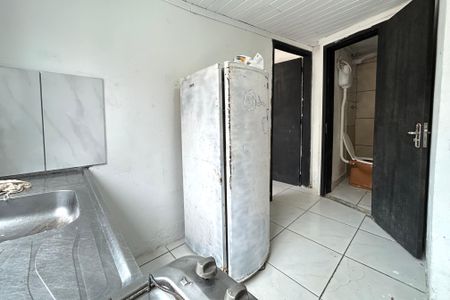 Cozinha de apartamento para alugar com 1 quarto, 20m² em Capoeiras, Florianópolis