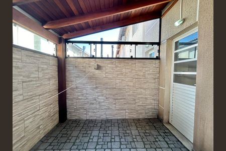 Casa para alugar com 85m², 2 quartos e 1 vagaPátio