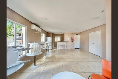 Casa para alugar com 85m², 2 quartos e 1 vagaÁrea comum - Salão de festas