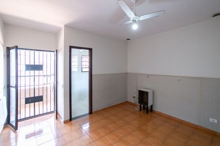 Casa para alugar com 120m², 2 quartos e 1 vagaSuíte 1