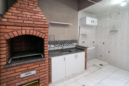 Casa para alugar com 120m², 2 quartos e 1 vagaÁrea de Serviço