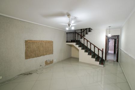 Sala de casa para alugar com 2 quartos, 120m² em Jardim Virginia Bianca, São Paulo