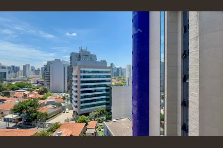 Varanda de kitnet/studio à venda com 1 quarto, 25m² em Pinheiros, São Paulo