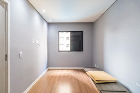Quarto 2 de apartamento para alugar com 2 quartos, 53m² em Jardim Belval, Barueri