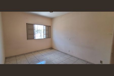 Casa à venda com 157m², 3 quartos e 2 vagasQuarto 1