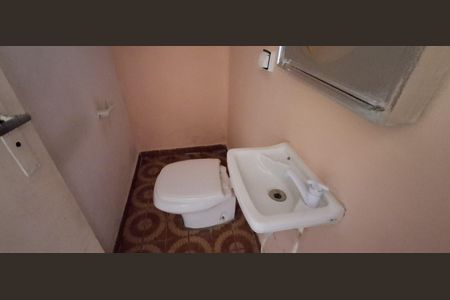 Casa à venda com 157m², 3 quartos e 2 vagasLavabo 