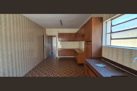 Casa à venda com 157m², 3 quartos e 2 vagasCozinha 