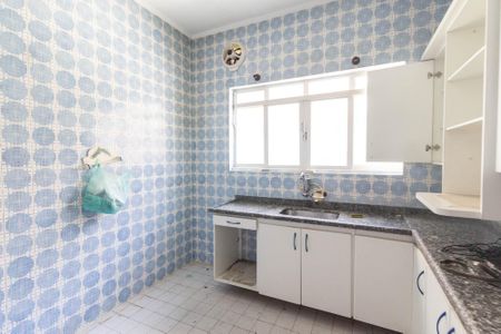 Casa à venda com 400m², 2 quartos e 2 vagasCozinha