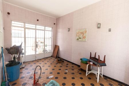 Casa à venda com 400m², 2 quartos e 2 vagasSala de estar