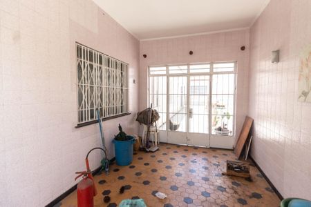 Sala de estar de casa à venda com 2 quartos, 400m² em Jardim São Paulo, São Paulo