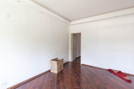 Casa à venda com 400m², 2 quartos e 2 vagasSala