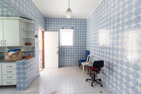 Casa à venda com 400m², 2 quartos e 2 vagasCozinha