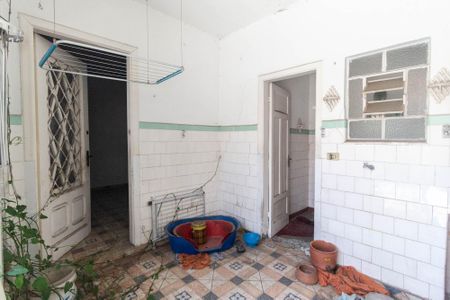 Casa à venda com 400m², 2 quartos e 2 vagasÁrea de serviço