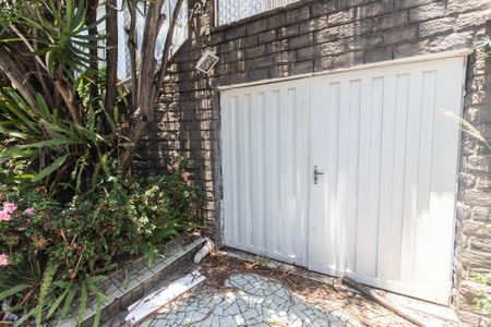 Casa à venda com 400m², 2 quartos e 2 vagasGaragem