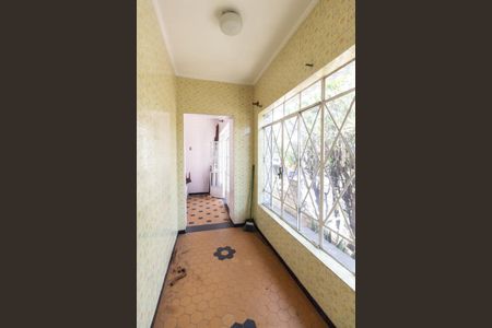 Casa à venda com 400m², 2 quartos e 2 vagasDetalhe