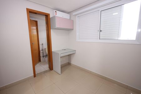 Apartamento para alugar com 99m², 3 quartos e 2 vagasQuarto 2