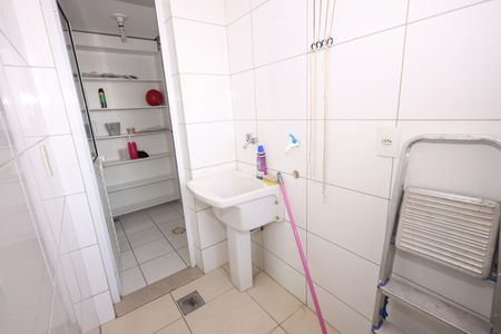 Área de Serviço de apartamento para alugar com 3 quartos, 99m² em 751, Goiânia
