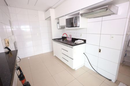 Cozinha de apartamento para alugar com 3 quartos, 99m² em 751, Goiânia