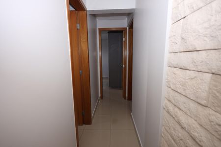 Apartamento para alugar com 99m², 3 quartos e 2 vagasBanheiro Corredor