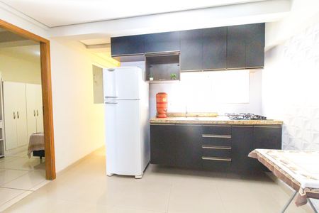 Sala/Cozinha de apartamento para alugar com 2 quartos, 39m² em Cidade Antônio Estêvão de Carvalho, São Paulo