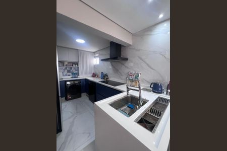 Apartamento à venda com 100m², 3 quartos e 2 vagasFoto 01