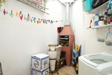 Casa à venda com 122m², 2 quartos e 1 vagaÁrea de Serviço