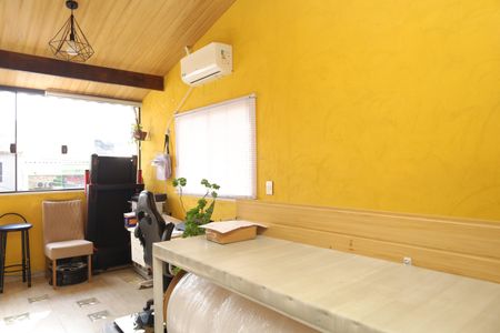 Casa à venda com 122m², 2 quartos e 1 vagaVaranda / Escritório