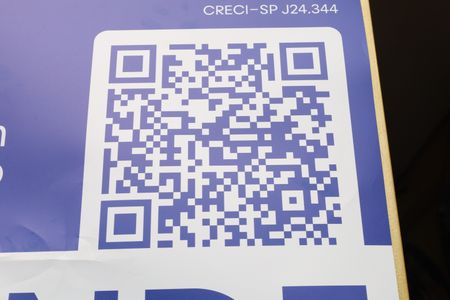 Casa à venda com 122m², 2 quartos e 1 vagaPlaca instalada no portão - Código da placa:VGEF-676