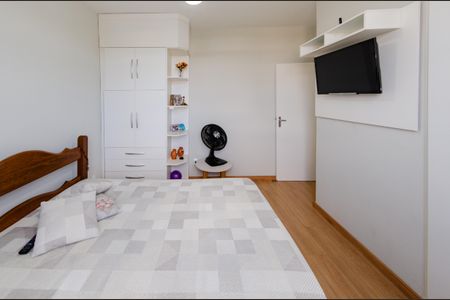 Apartamento à venda com 113m², 2 quartos e 1 vagaQuarto 2