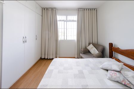 Apartamento à venda com 113m², 2 quartos e 1 vagaQuarto 2