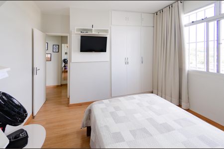 Apartamento à venda com 113m², 2 quartos e 1 vagaQuarto 2