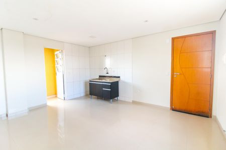 Sala/Cozinha de apartamento para alugar com 2 quartos, 42m² em Cidade Antônio Estêvão de Carvalho, São Paulo