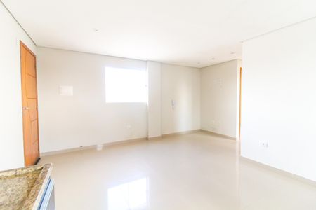 Sala/Cozinha de apartamento para alugar com 2 quartos, 42m² em Cidade Antônio Estêvão de Carvalho, São Paulo