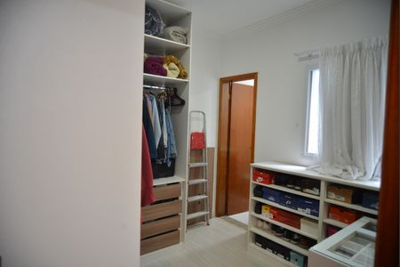 Apartamento à venda com 146m², 3 quartos e 2 vagasCloset da suíte