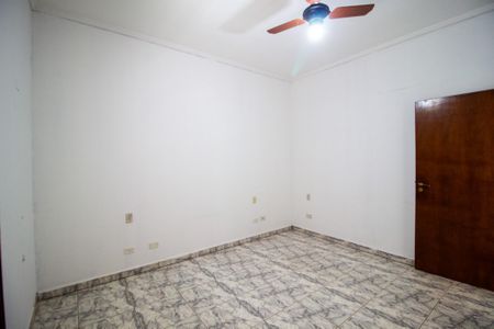 Casa para alugar com 355m², 4 quartos e 15 vagasQuarto 