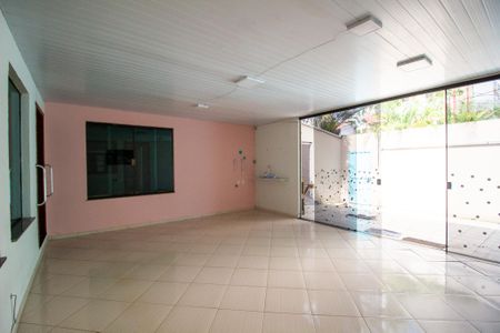 Casa para alugar com 355m², 4 quartos e 15 vagasSala 2