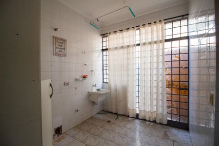 Casa para alugar com 355m², 4 quartos e 15 vagasÁrea de Serviço