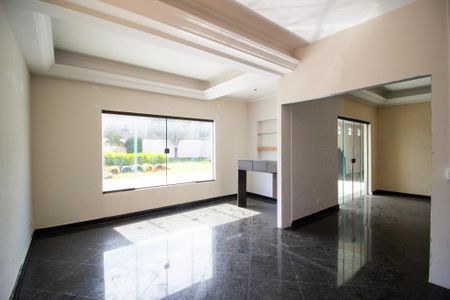 Casa para alugar com 355m², 4 quartos e 15 vagasSala 1