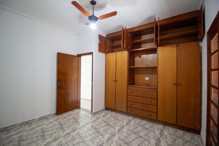 Casa para alugar com 355m², 4 quartos e 15 vagasQuarto 