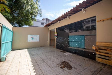 Casa para alugar com 355m², 4 quartos e 15 vagasGaragem 