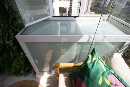 Detalhe sacada de apartamento à venda com 2 quartos, 69m² em Jardim Caboré, São Paulo