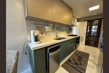 Apartamento à venda com 228m², 3 quartos e sem vagaCozinha