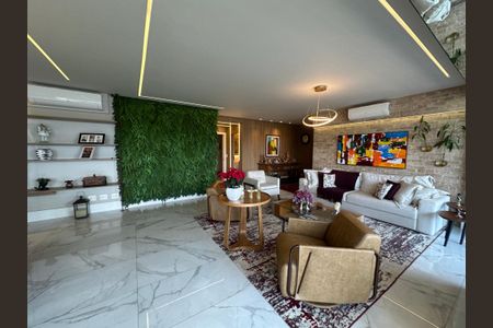 Apartamento à venda com 228m², 3 quartos e sem vagaSala