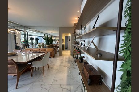 Apartamento à venda com 228m², 3 quartos e sem vagaSala