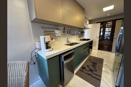 Apartamento à venda com 228m², 3 quartos e sem vagaCozinha