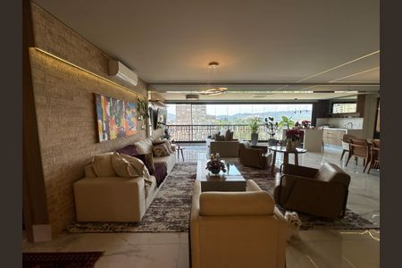 Apartamento à venda com 228m², 3 quartos e sem vagaSala