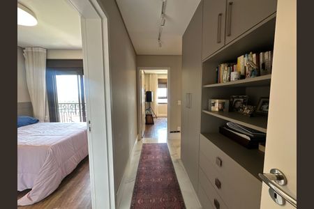 Apartamento à venda com 228m², 3 quartos e sem vagaCorredor