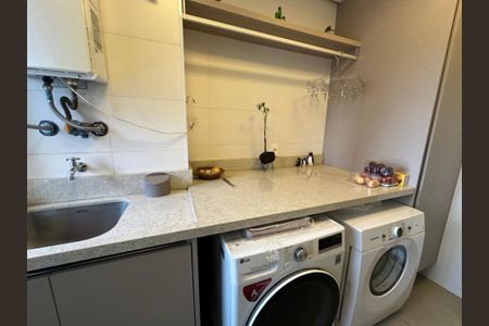 Apartamento à venda com 228m², 3 quartos e sem vagaÁrea de Serviço